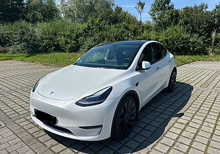 Tesla Model Y Performance Dual Motor AWD Performance