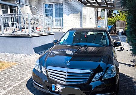 Mercedes-Benz E 200 CDI BlueEFFICIENCY -