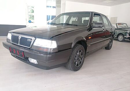 Lancia Thema 2.0 16V