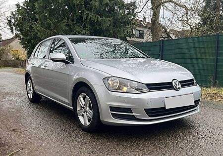 VW Golf Volkswagen VII Lim. Comfortline BMT