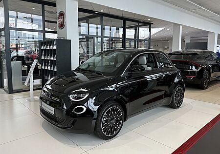Fiat 500E La Prima LED ACC Kam. Navi 17"LM 42kWh