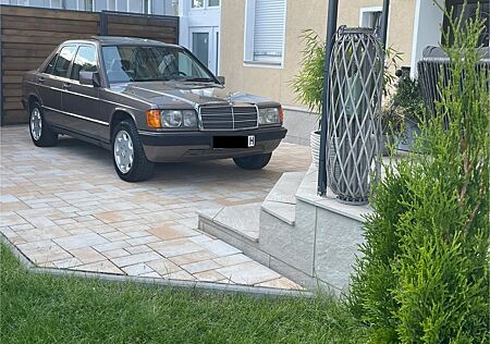Mercedes-Benz 190 Diesel W201 mit H Zulassung TÜV 2/2026