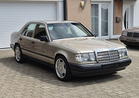 Mercedes-Benz E 260 W124 260E Rostfrei TÜV Automatik Oldtimer AMG