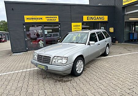 Mercedes-Benz E 220 T H-Kennzeichen