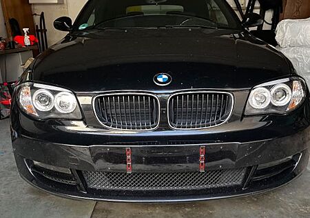 BMW 118i Cabrio Anhängerkupplung abnehmbar