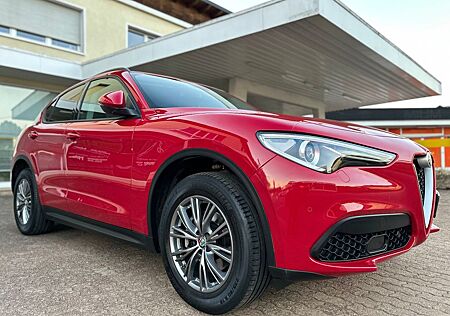 Alfa Romeo Stelvio Super Q4 Aut Navi Leder Bi-Xenon Kamera