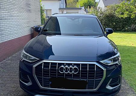 Audi Q3 40 TFSI quattro S tronic S line S line