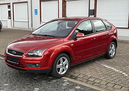 Ford Focus Lim. Titanium 2HAND/TÜV NEU/KLIMA
