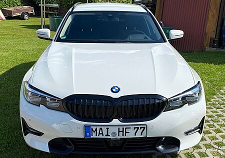 BMW 320d Touring Sport Line Automatik Sport Line