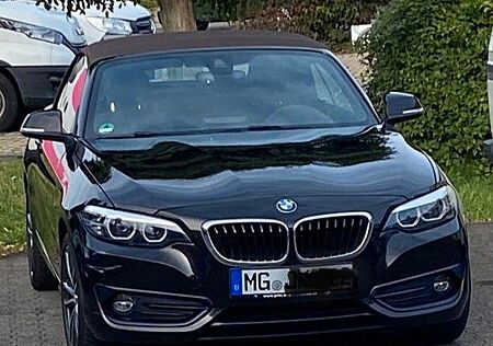 BMW 218i Cabrio Sport Line TÜV neu/Leder/Scheckheft