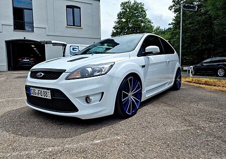 Ford Focus ST | RS Spoiler | H&R | Bull-X