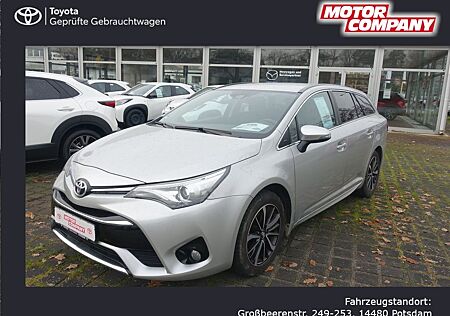 Toyota Avensis Team D