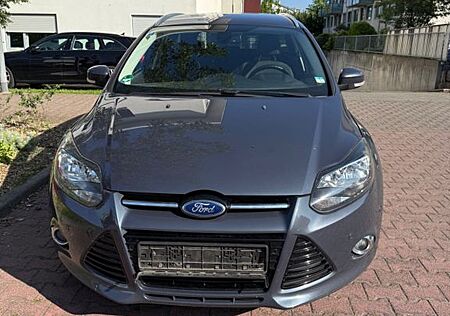 Ford Focus 1,0 EcoBoost 92kW Business Turnier Bus...