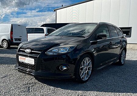 Ford Focus Turnier Titanium, ST Optik, AHK, SHZ