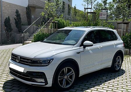VW Tiguan Volkswagen 2.0 TDI R-LINE ZAHNR.-TÜV-INSP-NEU DSG 4M