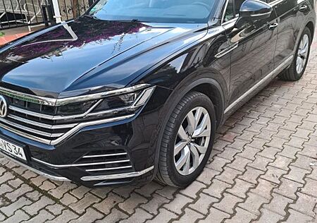 VW Touareg Volkswagen 3.0 V6 TDI 210kW 4MOTION Tiptronic -