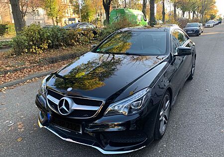 Mercedes-Benz E 250 Coupé CDI -AMG-PANORAMADACH