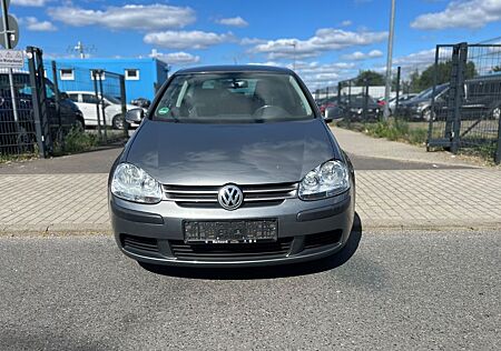 VW Golf Volkswagen V Lim. Trendline 1.4l