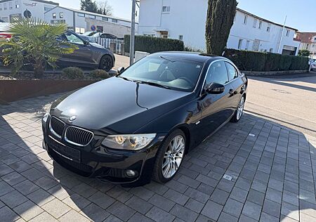 BMW 325i e92 Coupe M-Paket 1.Hand Schalter