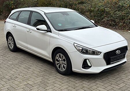 Hyundai i30 cw Select / KLIMA / EURO 6