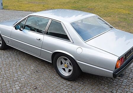 Ferrari 400i - Matching numbers and colours - Vieles neu