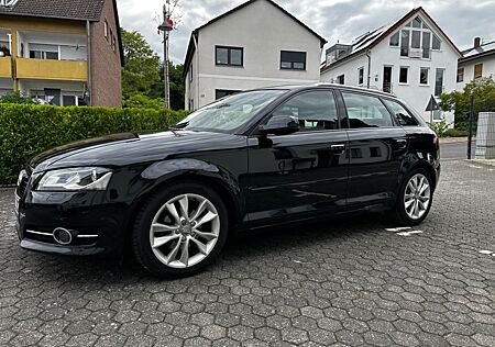Audi A3 1.6 TDI Ambition Phantomschwarz