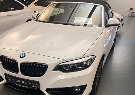 BMW 218d Cabrio Sport Line Aut. Leder LED