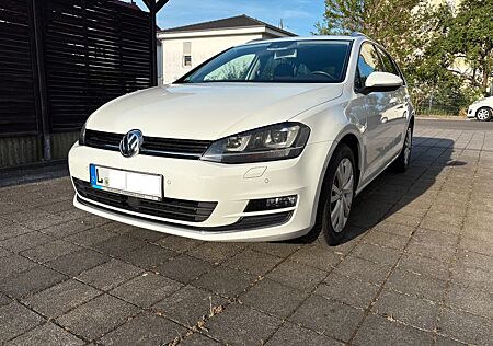 VW Golf Volkswagen 1.4 TSI DSG Highline Variant *AHK * STHZ