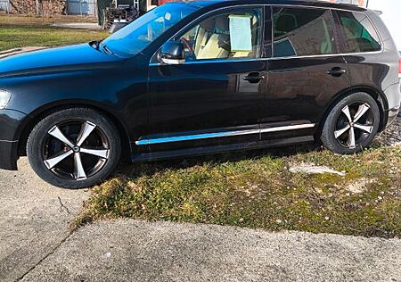 VW Touareg Volkswagen 5.0 V10 TDI Tiptronic Individual Ind...