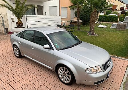 Audi A6 A 6 - S 6 / Tiptronic Quattro 4,2 V8 / Gepflegt