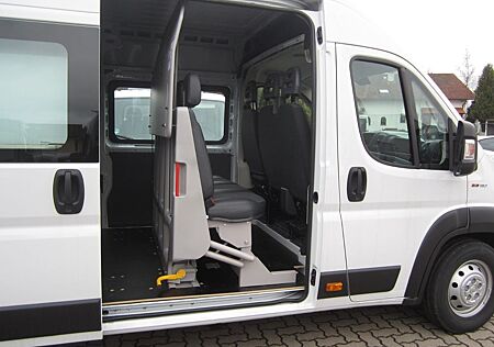 Fiat Ducato 7 SITZER mit Verschiebbare Sitzbank