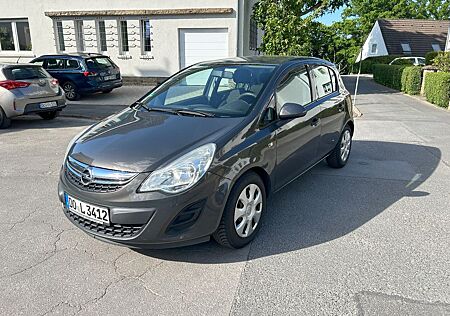 Opel Corsa 1.2 Selection Easytronic Selection