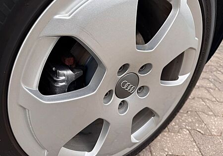 Audi A3 1.6 Ambition Sport, LMF,AAC,