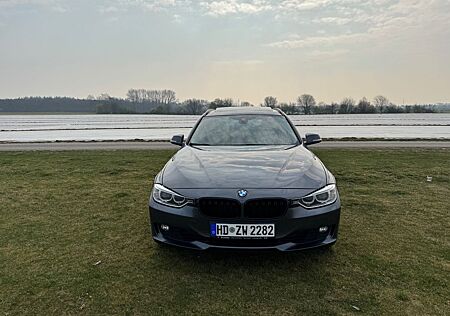 BMW 330d xDrive Touring Automatic -