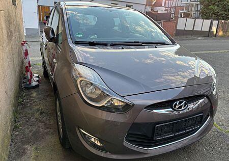 Hyundai ix20 1.4 Classic KLIMA, AHK, 8-fach bereift