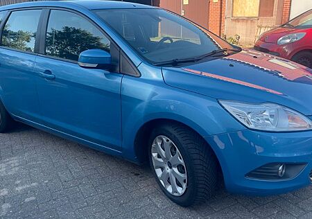 Ford Focus Turnier Style 1HAND TÜV NEU AUTOMATIK