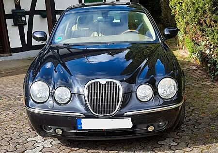 Jaguar S-Type 2.5 L V6 Executive Executive