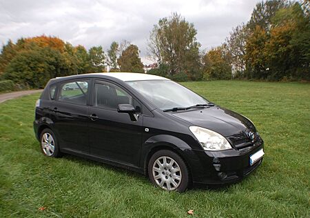 Toyota Corolla Verso 2.2-l-D-4D -