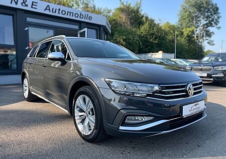 VW Passat Alltrack Volkswagen Variant 4Motion*AHK*Massage*Pano