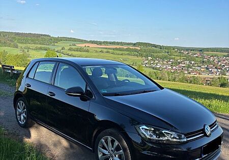 VW Golf Volkswagen 7er 2.0 Bluemotion Technology Sport