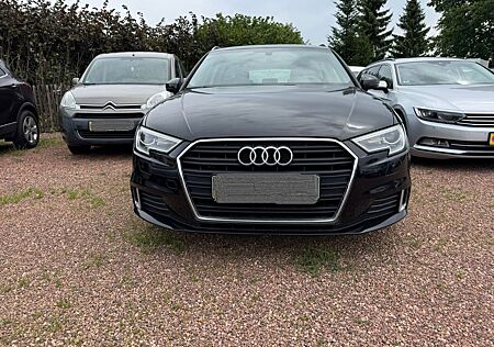 Audi A3 Sportback 30 TFSI sport Navi, AHZV, 8-fach
