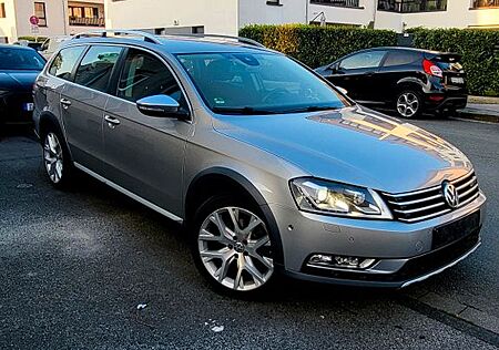 VW Passat Alltrack Volkswagen 2.0 TDI DSG 4MOT 130kW Alltr...