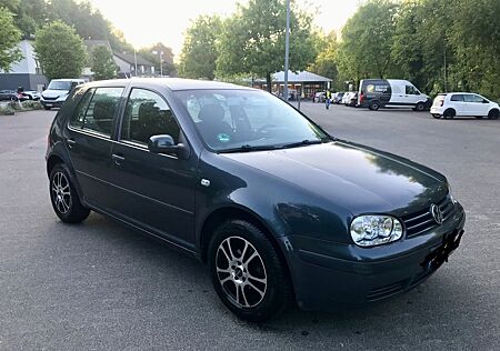 VW Golf Volkswagen 1.4 4 Türen TÜV NEU