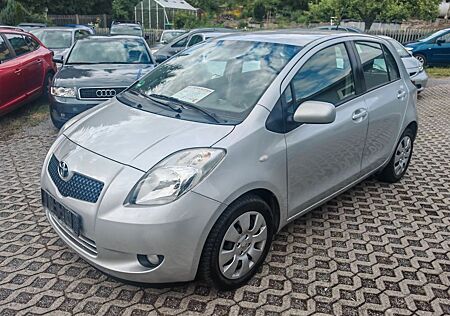 Toyota Yaris 1,3-l-VVT-i Cool Klima 71000km TÜV