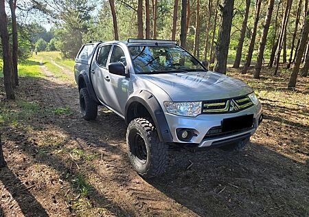 Mitsubishi L200 2.5 DI-D 136PS 4x4 DPF Double Cab