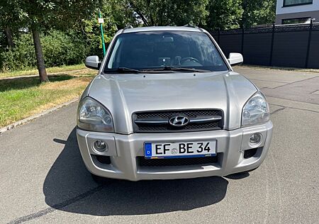 Hyundai Tucson 2.7 V6 GLS 4WD Champion Automatik LPG Gas