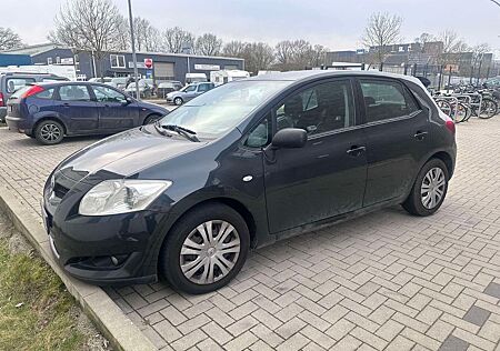 Toyota Auris 2.0 D-4D Team Team