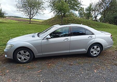 Mercedes-Benz S 320 CDI -