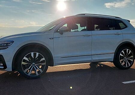 VW Tiguan Allspace Volkswagen 2.0 TSI 132kW DSG 4MOTION Co...