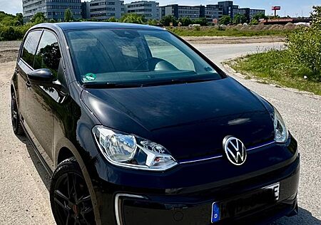 VW e-up! Volkswagen e-up! Style Plus Modell 2022 TÜV /Reifen Neu